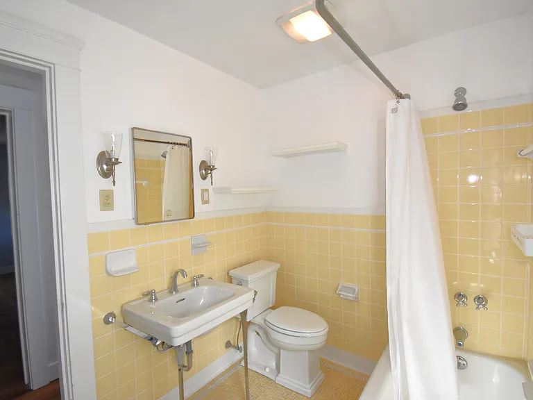 42 Kay Blvd — Photo 21