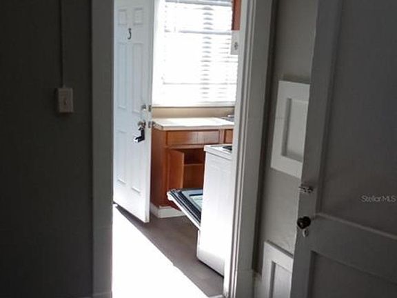 2nd image of 808 E Livingston St APT 3