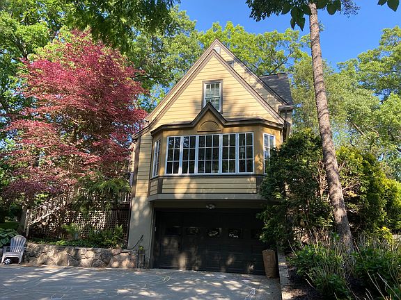 5th image of 311 Awixa Rd