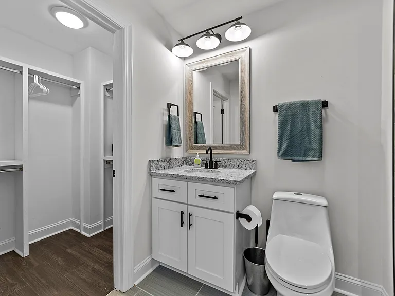 816 Crown Point Dr — Photo 9