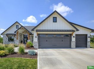 21172 C St, Elkhorn, NE 68022