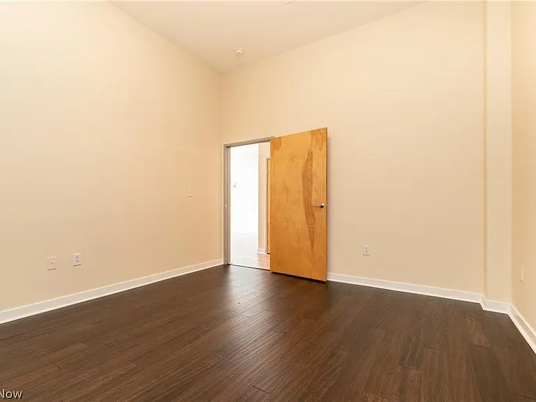 1951 W 26th St #316 — Photo 18