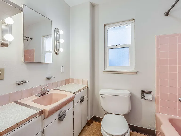 250 Begier Ave #250 — Photo 14