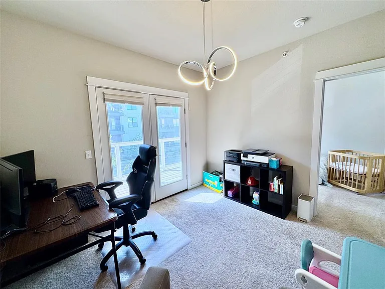 3919 Vaughan St — Photo 17