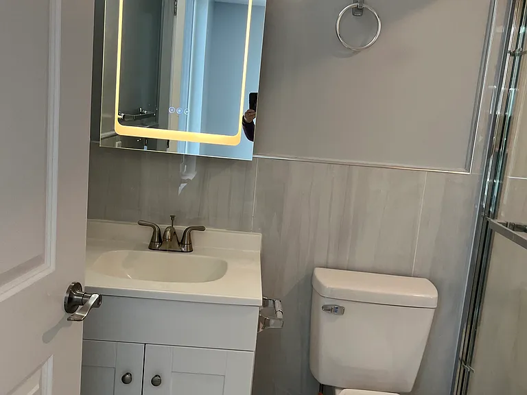 2405 Ridge Ave #2 — Photo 11