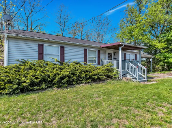 91 Catherine St, Moosic, PA 18507
