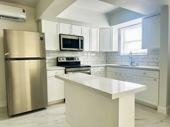 425 SW 18th Ave, Fort Lauderdale, FL 33312
