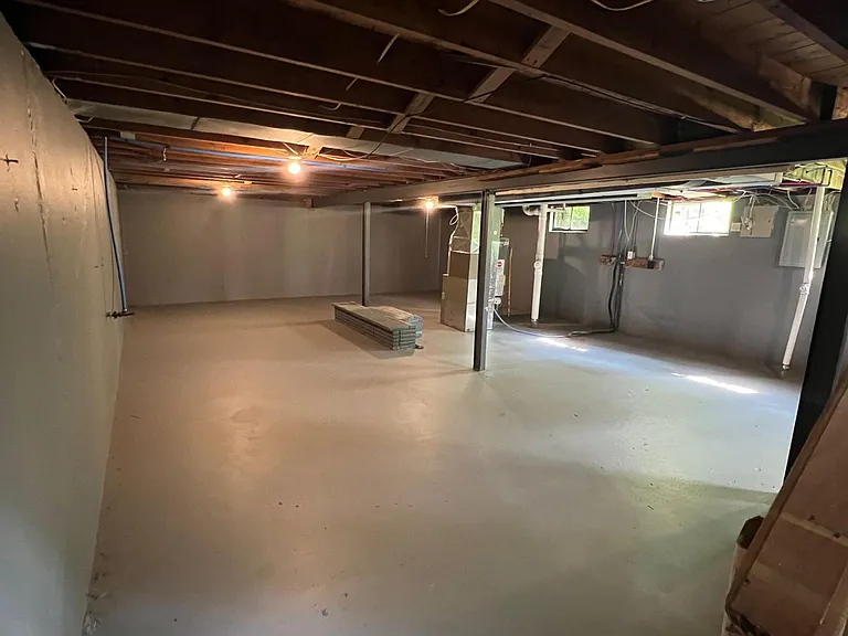 9112 Belcour Dr — Photo 16