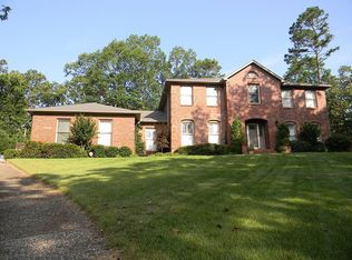 10 Ridgehaven Ct, Little Rock, AR 72211