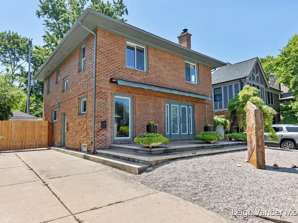 1514 Franklin St SE, Grand Rapids, MI 49506