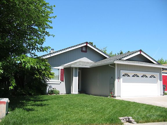 Lovely and Well Maintained