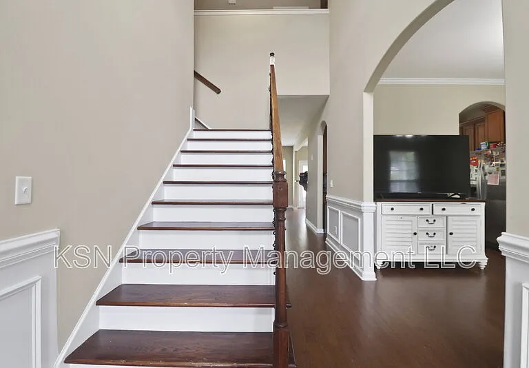 144 Tahoe Dr — Photo 5