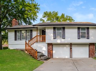 3200 SE 6th Ct, Blue Springs, MO 64014