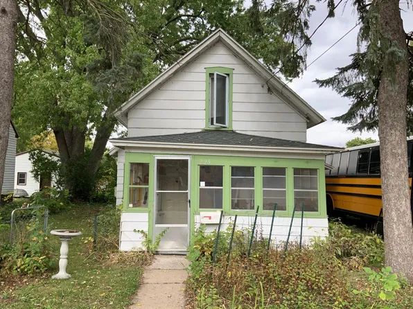 225 10th St NW, Rochester, MN 55901