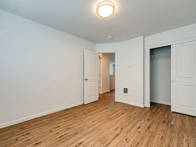 935 Arthur Ave — Photo 29
