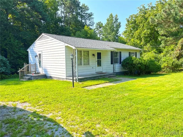 819 2nd St, Crewe, VA 23930