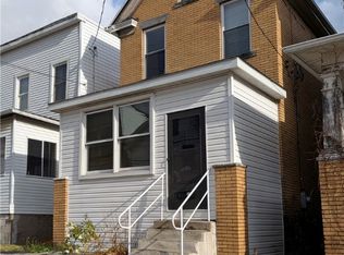 28 S 12th St, Jeannette, PA 15644