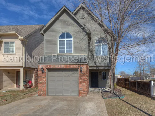 315 W J St N, Jenks, OK 74037