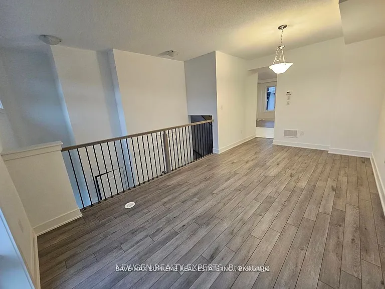 763 Stanstead Path — Photo 5