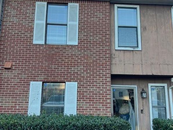 8253 Canyon Forge Dr