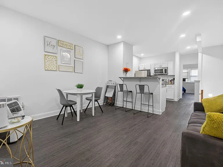 3138 W Allegheny Ave #B — Photo 8