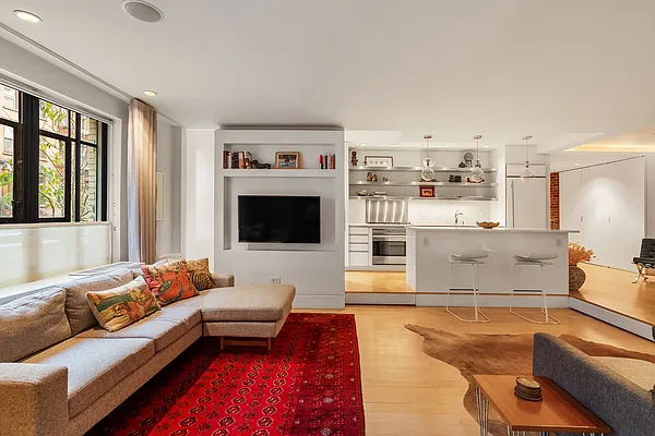 Sold by Compass | media 3