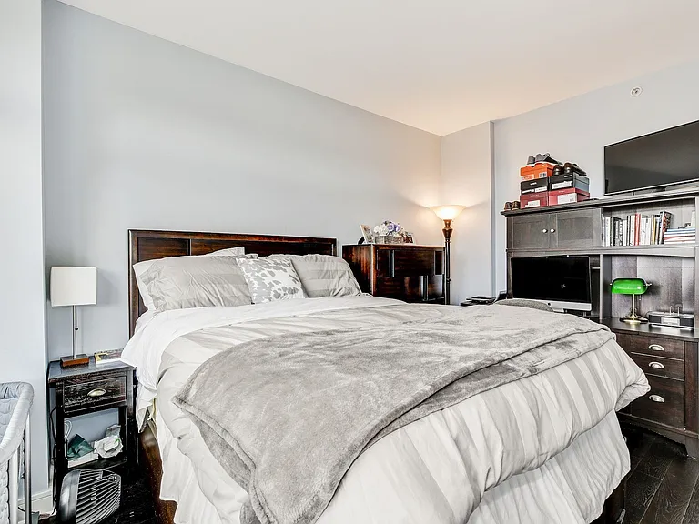 1450 Washington St #702 — Photo 10