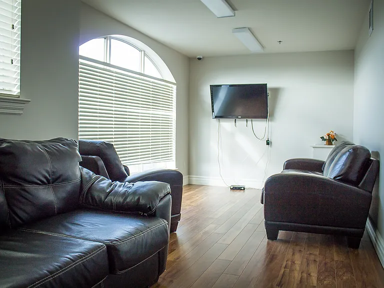 1309 Mountain Rd — Photo 9