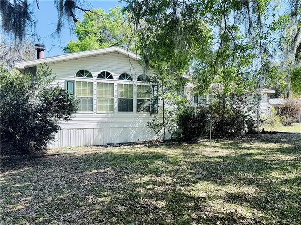 16955 SE 249th Ter, Umatilla, FL 32784