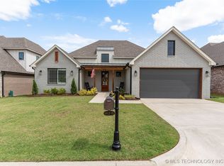10215 E 121st Pl S, Bixby, OK 74008