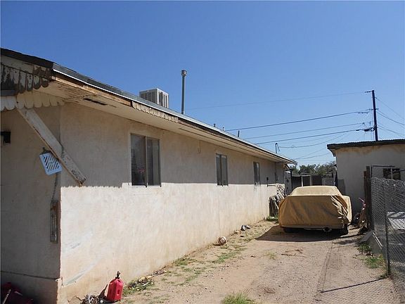 2nd image of 420 Kyle St