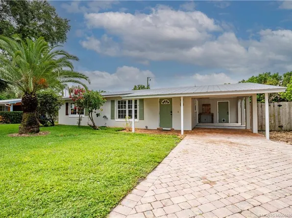 1028 NE Hansen Ter, Jensen Beach, FL 34957