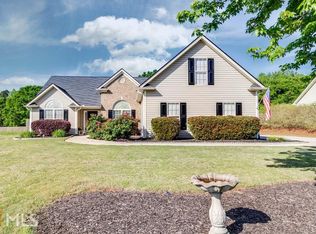 1223 Bridge Crest Dr, Winder, GA 30680