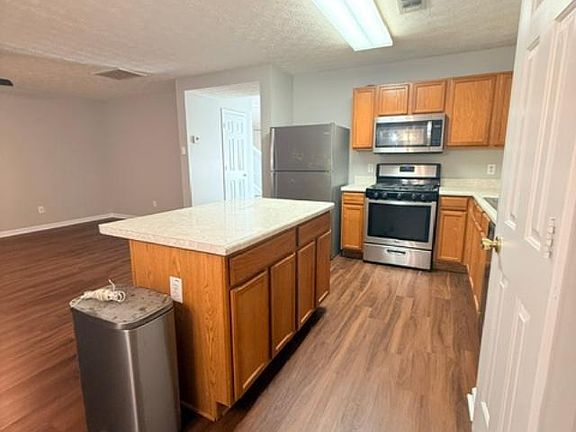4th image of 5885 Sable Chase Ln