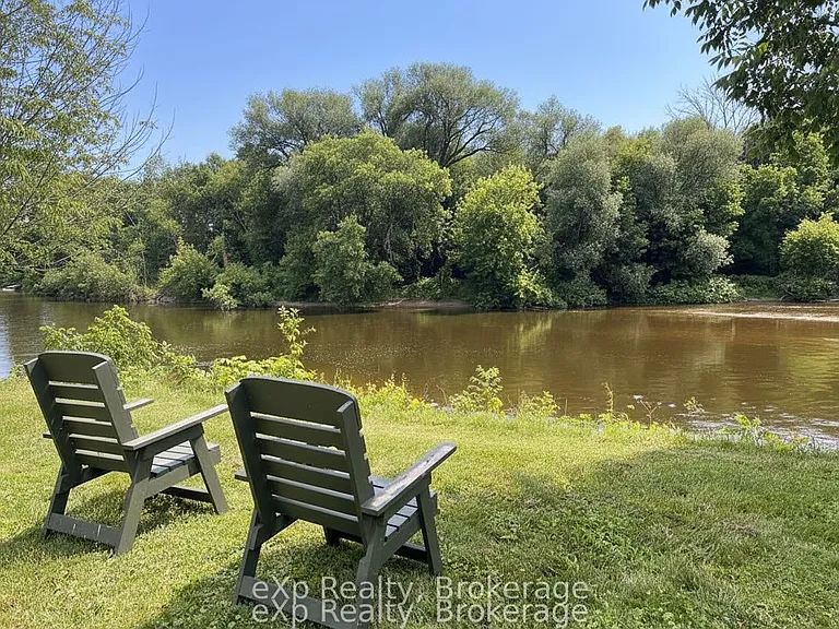 85 William St N #401 — Photo 25