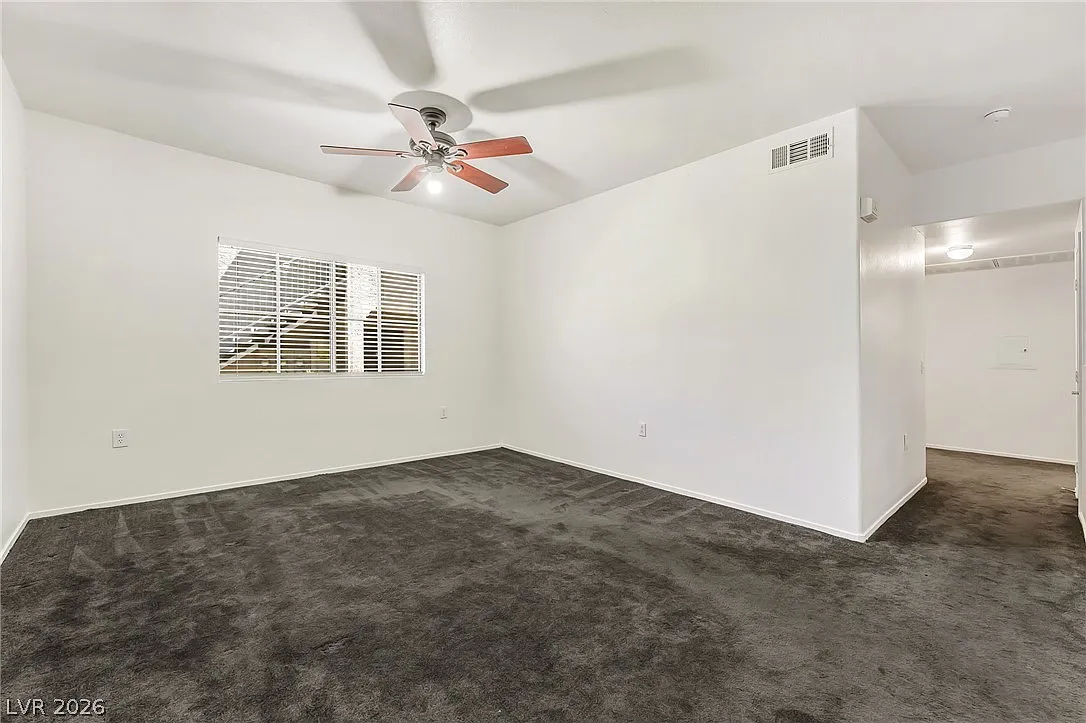 3 bed, 2.0 bath, 1188 sqft, $1,600 — Photo 3