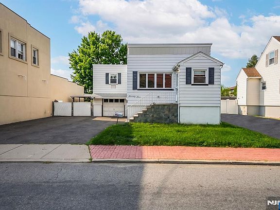 2nd image of 79 Moonachie Road