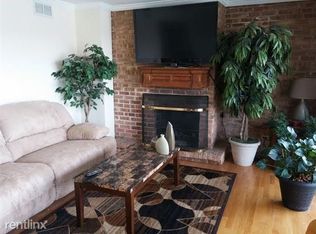 5542 E Lake Dr APT A, Lisle, IL