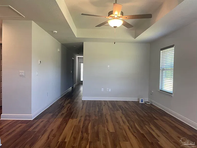 7130 Sonny Dr — Photo 3