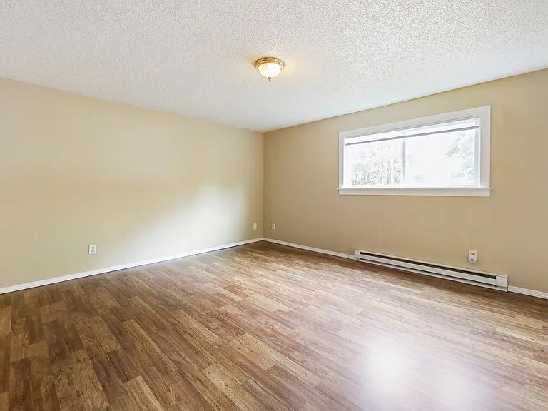 Sandy Terrace Apartments — Photo 5