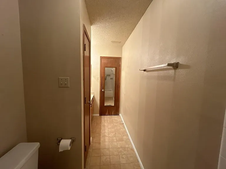 2412 Amber Hill Ln — Photo 28