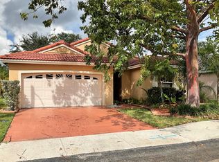 830 NW 166th Ave, Pembroke Pines, FL 33028
