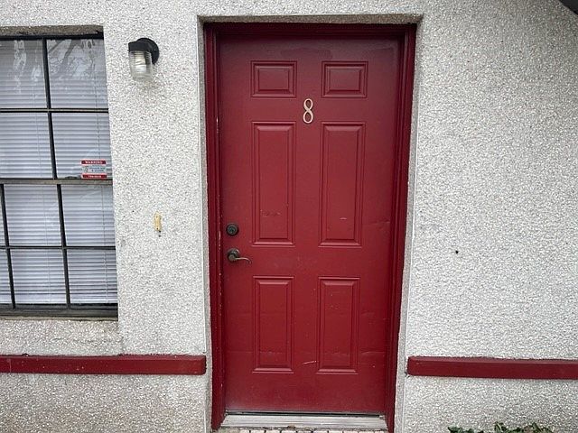 1st image of 28 N Whitney St APT 8