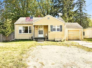 2610 Rodd St, Midland, MI 48640