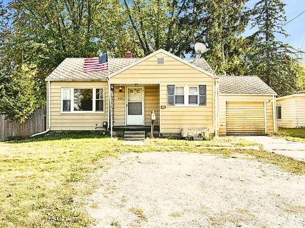 2610 Rodd St, Midland, MI 48640