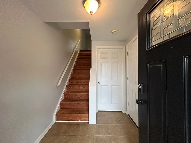 5059 E Woodmill Dr — Photo 3