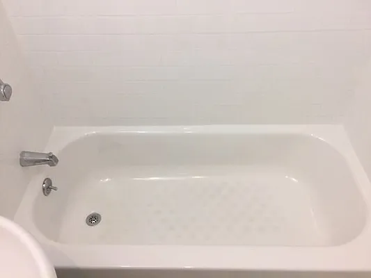 Rented by Solil Management | media 3