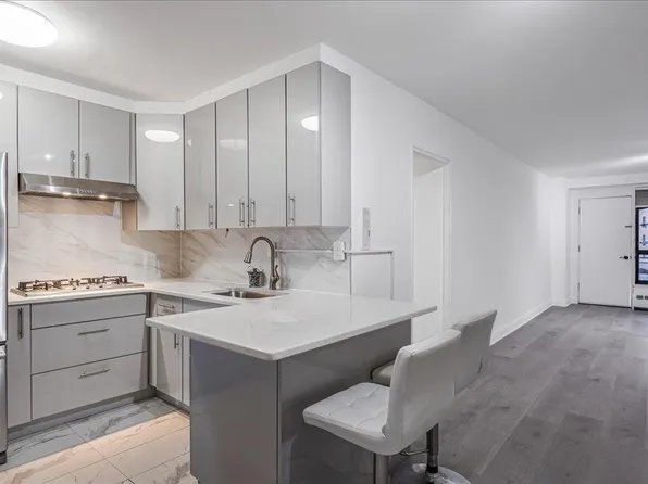 61-35 98th St #7G, Rego Park, NY 11374