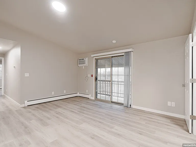 3809 E. River Dr. — Photo 5