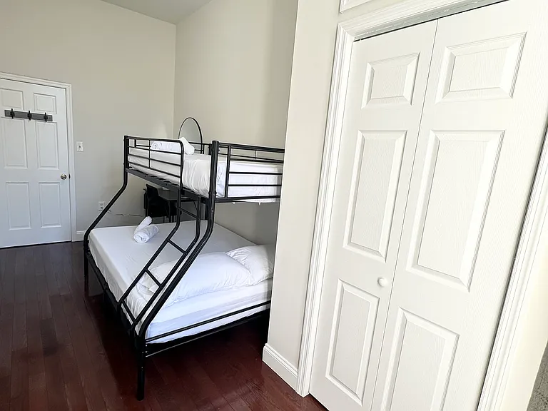 217 N 11th St #401 — Photo 13